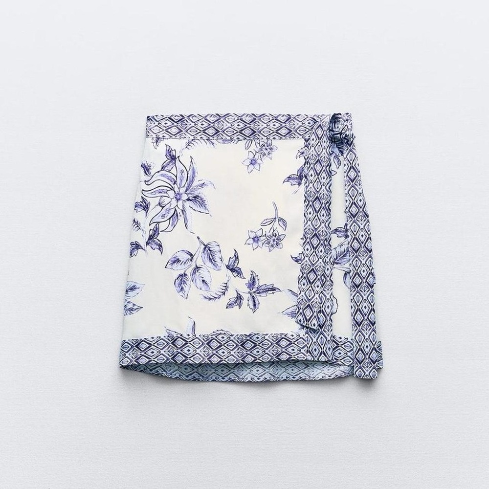 Zara Blue and White Floral Mini Skirt